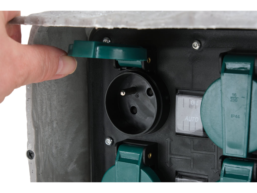 <translation>GEBOORTE TUINSTOPCONTACT IMITATIE STEEN IP44 4X230V AUTO/MANUEEL MODUS</translation>